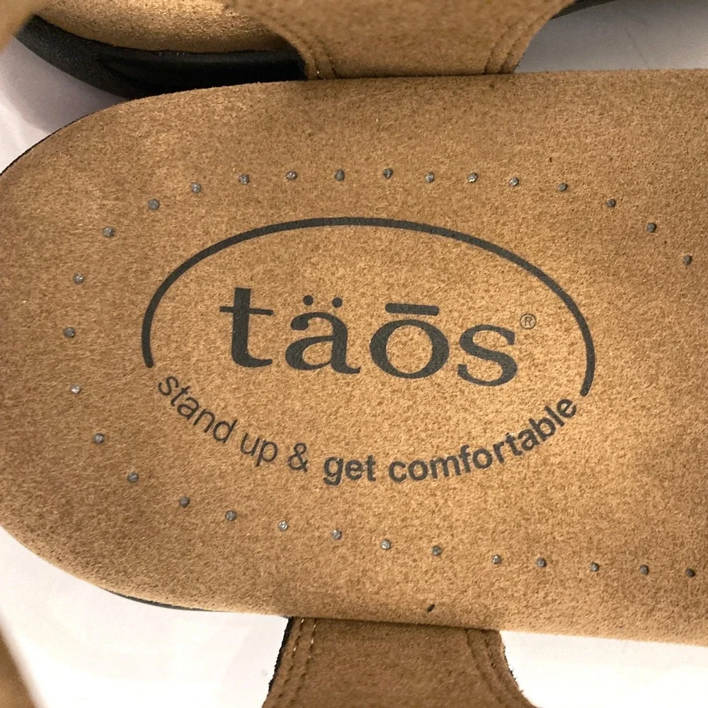 Taos The Show Sandals Black Leather T-Strap Womens 7 Padded Hook & Loop Open Toe